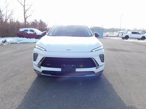 Certified 2025 Buick Envision Sport Touring image 8