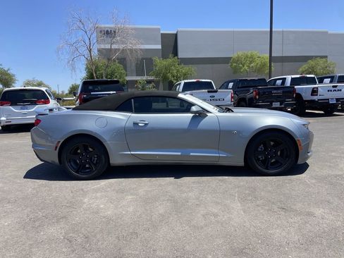 Used 2023 Chevrolet Camaro LT w/ Technology Package RWD image 2