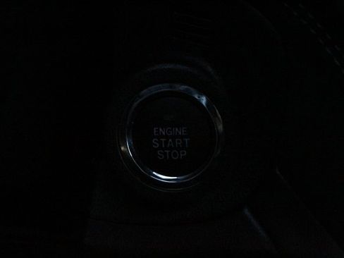 Certified 2025 Subaru Outback Premium image 32