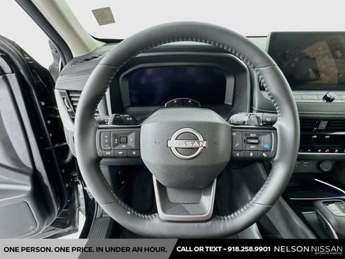 Certified 2025 Nissan Rogue SL w/ Tech Package AWD/4WD image 11