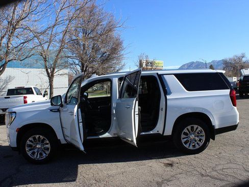Used 2024 GMC Yukon XL Denali w/ Max Trailering Package image 9