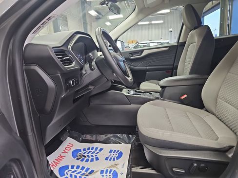Used 2022 Ford Escape SE w/ SE Sport Appearance Package FWD image 14