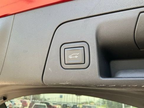 Used 2023 Buick Envision Preferred w/ Sport Touring Package AWD/4WD image 18