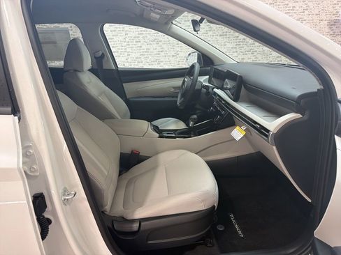 New 2026 Hyundai Tucson SEL FWD image 11