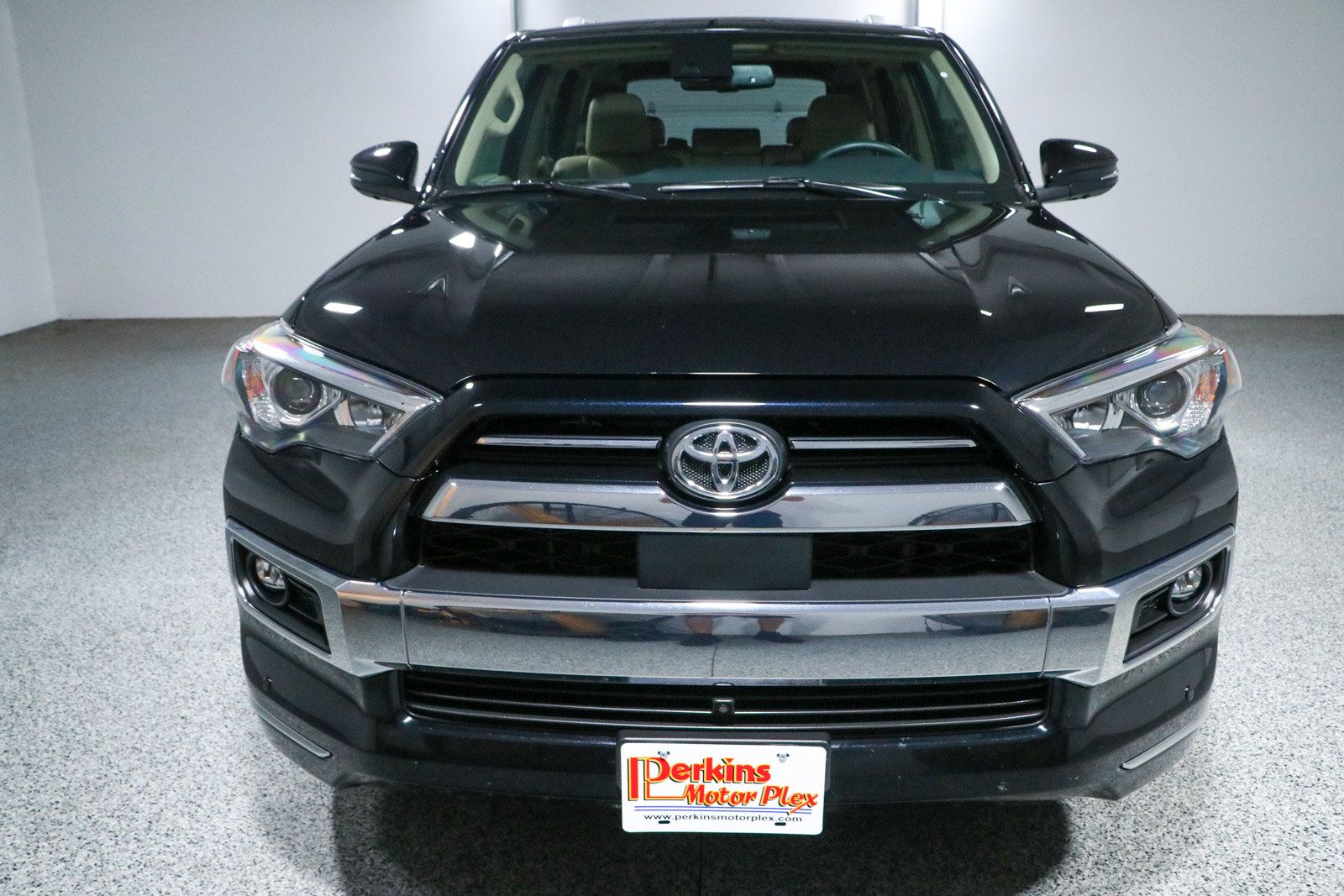 Used 2024 Toyota 4Runner Limited AWD/4WD image 4
