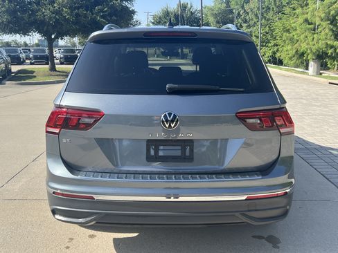 Certified 2023 Volkswagen Tiguan SE FWD image 8