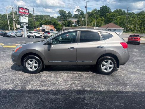 Used 2013 Nissan Rogue S w/ Special Edition Pkg AWD/4WD image 7