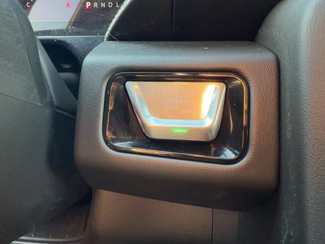 Used 2025 GMC Yukon XL Denali AWD/4WD image 19