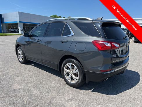 Used 2018 Chevrolet Equinox LT image 3