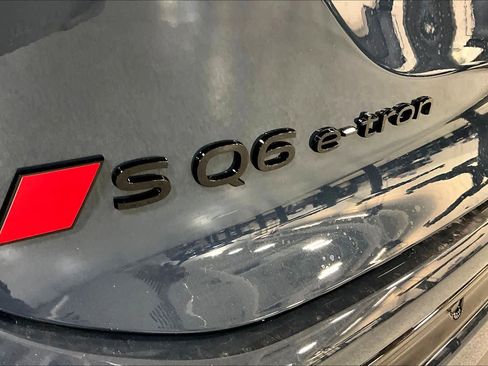 New 2027 Audi SQ6 e-tron Premium Plus AWD/4WD image 15