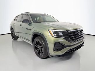 Used 2025 Volkswagen Atlas Cross Sport SEL R-Line video 1