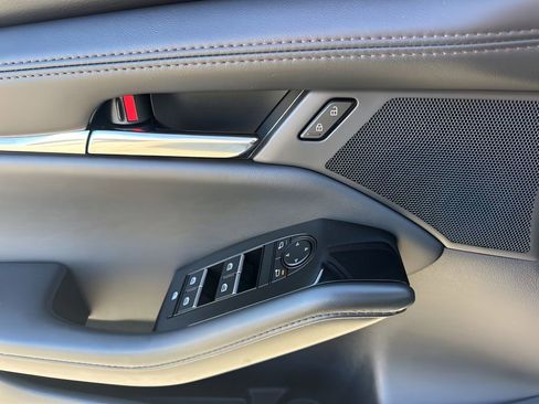 Used 2025 MAZDA MAZDA3 s image 26