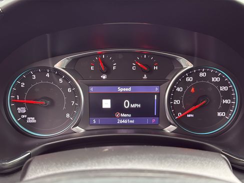 Used 2022 Chevrolet Equinox RS w/ RS Leather Package image 14