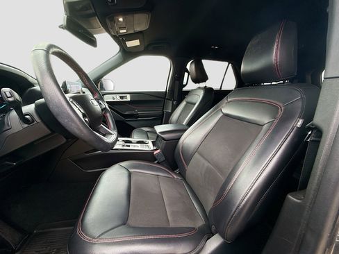 Used 2023 Ford Explorer ST-Line w/ Class IV Trailer Tow Package image 24