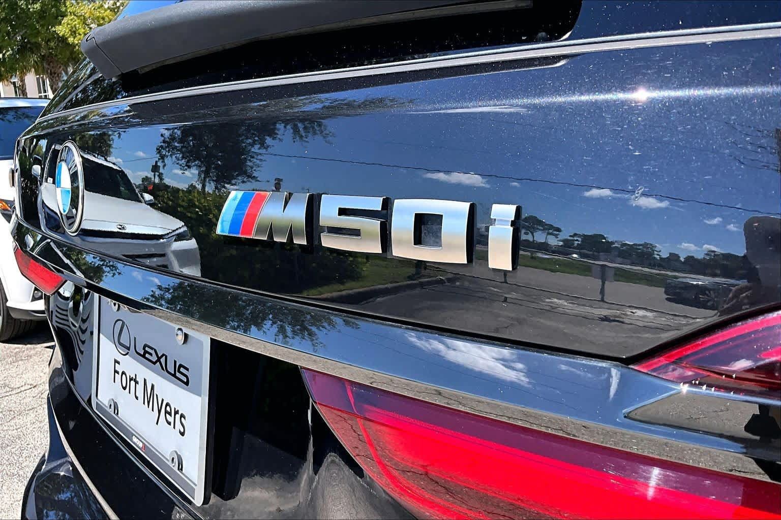 Used 2021 BMW X7 M50i w/ Executive Package AWD/4WD image 10