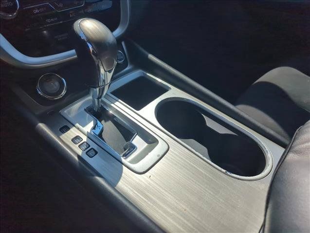Used 2018 Nissan Murano SV FWD image 17