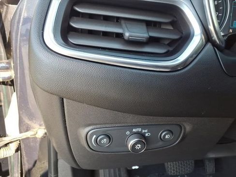 Used 2021 Chevrolet Equinox LT AWD/4WD image 25