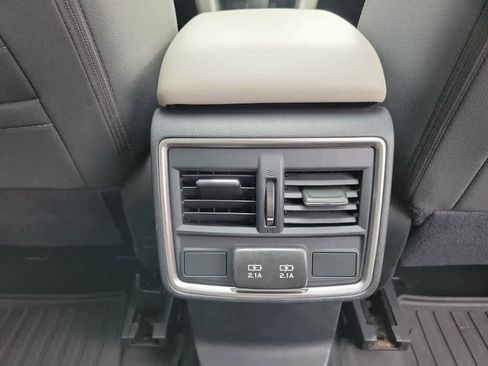 Used 2023 Subaru Forester Premium image 28