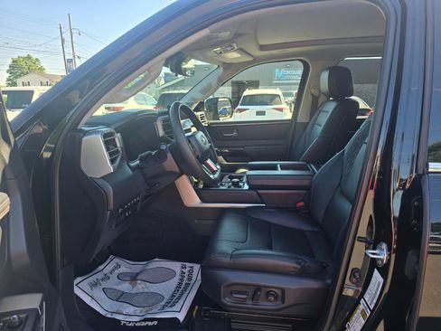 Used 2023 Toyota Tundra Limited AWD/4WD image 12