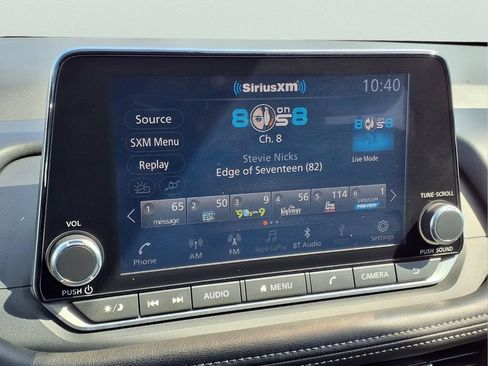 Used 2025 Nissan Rogue SV FWD image 10
