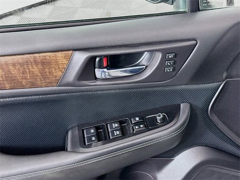 Used 2016 Subaru Outback 2.5i Limited image 17