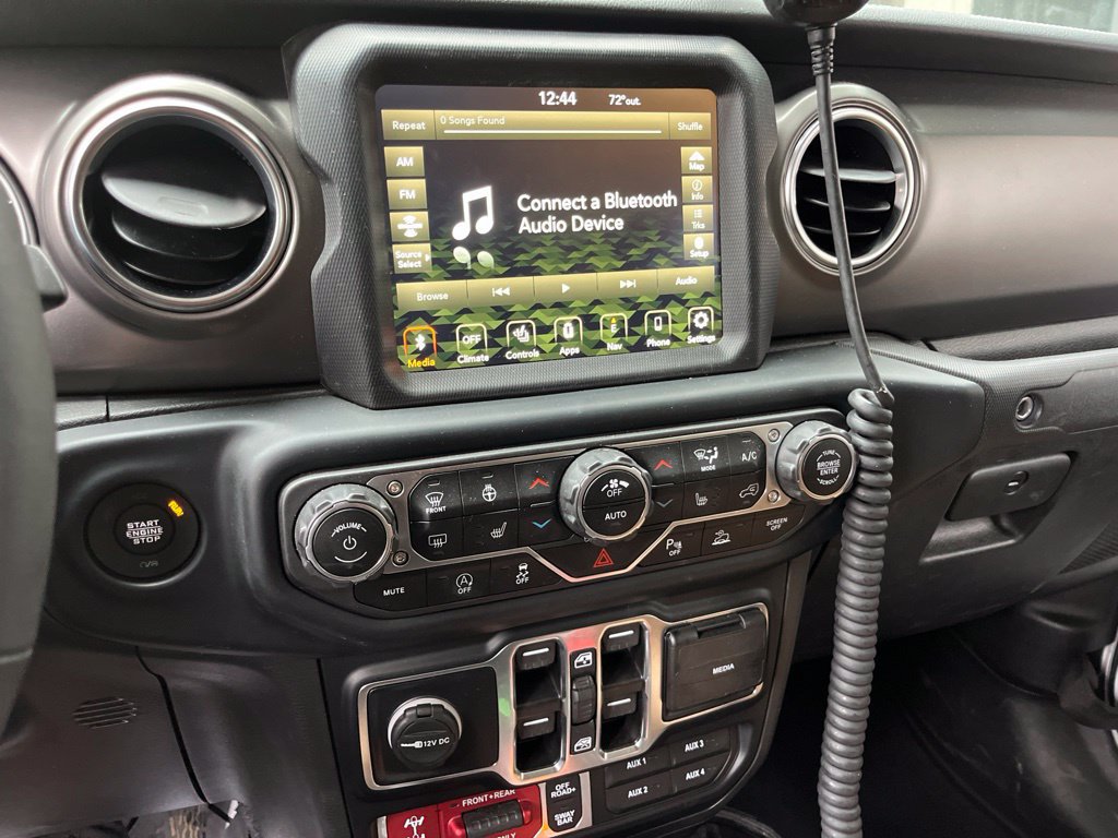 Used 2023 Jeep Gladiator Rubicon AWD/4WD image 2