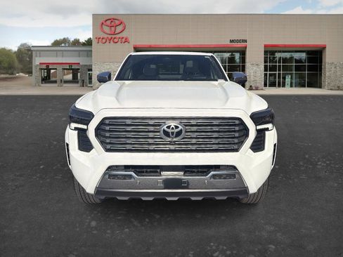 Certified 2025 Toyota Tacoma Limited AWD/4WD image 2