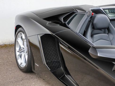 Used 2014 Lamborghini Aventador LP 700-4 AWD/4WD image 40