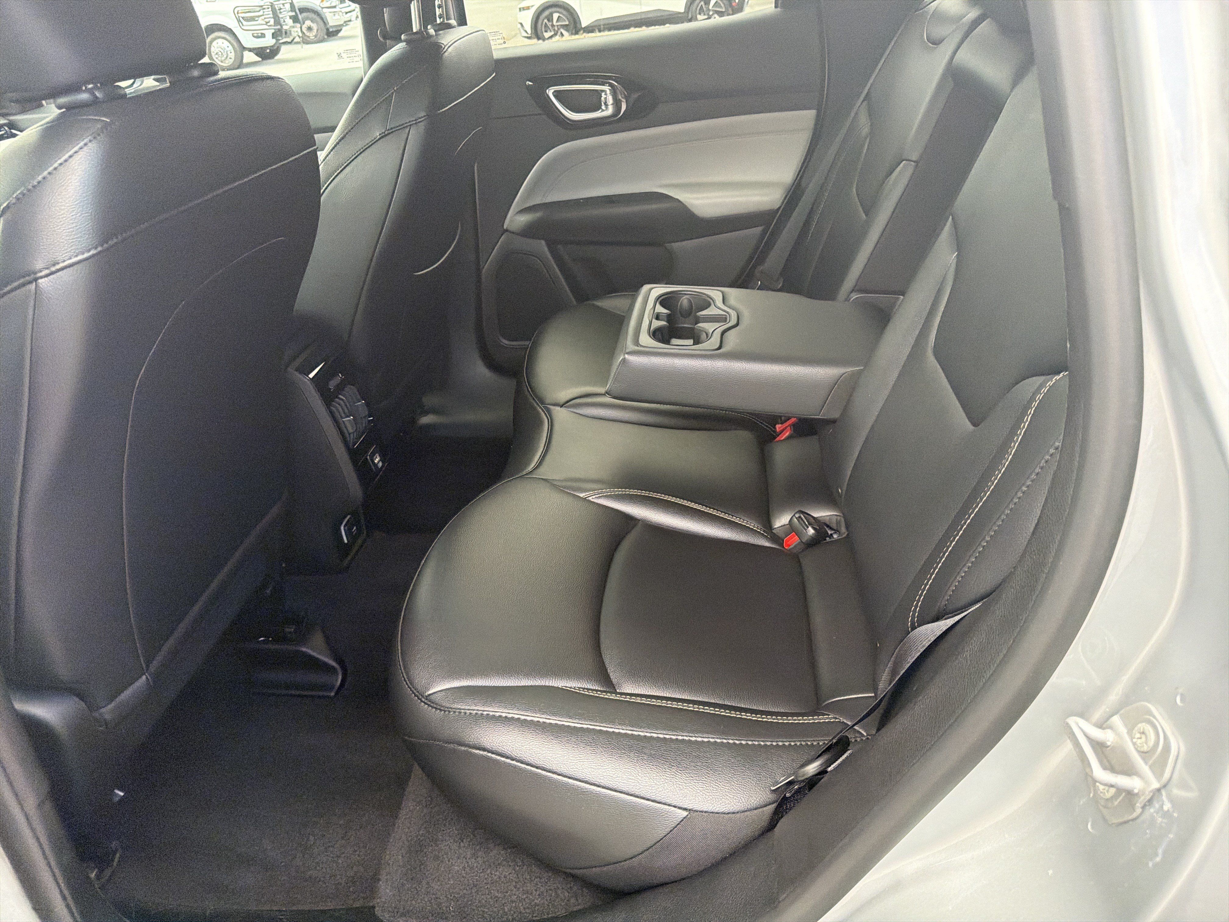 Used 2026 Jeep Compass Limited AWD/4WD image 26
