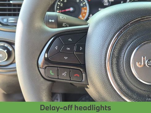 Used 2022 Jeep Renegade Altitude AWD/4WD image 20