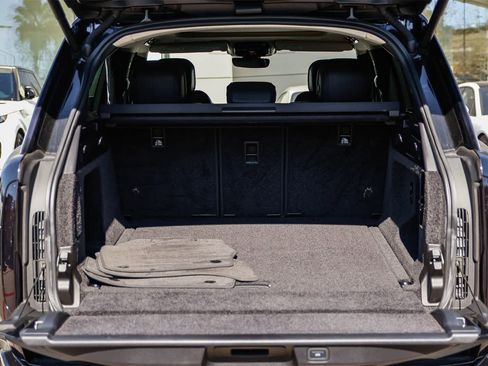 Used 2023 Land Rover Range Rover SE image 29