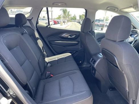 Used 2024 GMC Terrain SLE AWD/4WD image 26