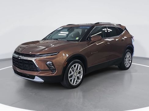 Certified 2023 Chevrolet Blazer LT w/ Convenience Package AWD/4WD image 9