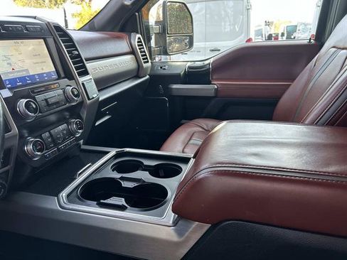 Used 2020 Ford F250 Platinum w/ FX4 Off-Road Package image 25