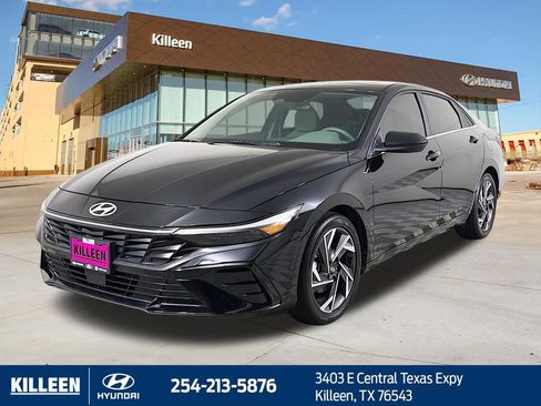 Used 2024 Hyundai Elantra SEL w/ Convenience Package FWD image 3