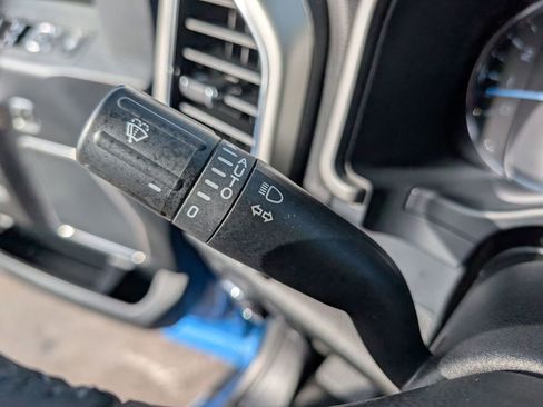 Used 2020 Ford F250 Lariat w/ Lariat Value Package image 32