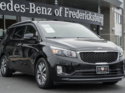 Used 2017 Kia Sedona SX