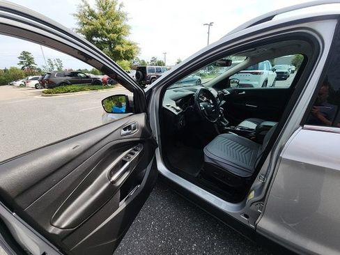 Used 2014 Ford Escape Titanium w/ Equipment Group 401A FWD image 20