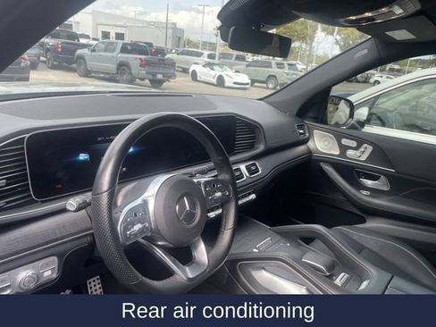 Used 2023 Mercedes-Benz GLS 580 4MATIC image 5