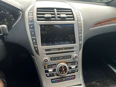 Used 2017 Lincoln MKZ Reserve w/ Technology Package FWD image 20