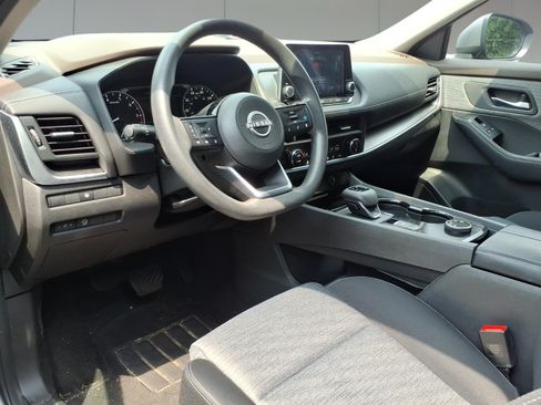 Used 2023 Nissan Rogue SV AWD/4WD image 8