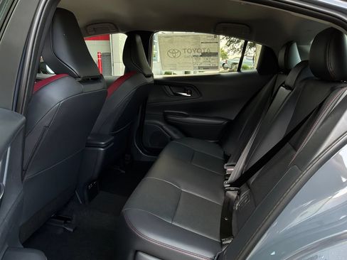 New 2026 Toyota Prius Plug-In Hybrid FWD image 11