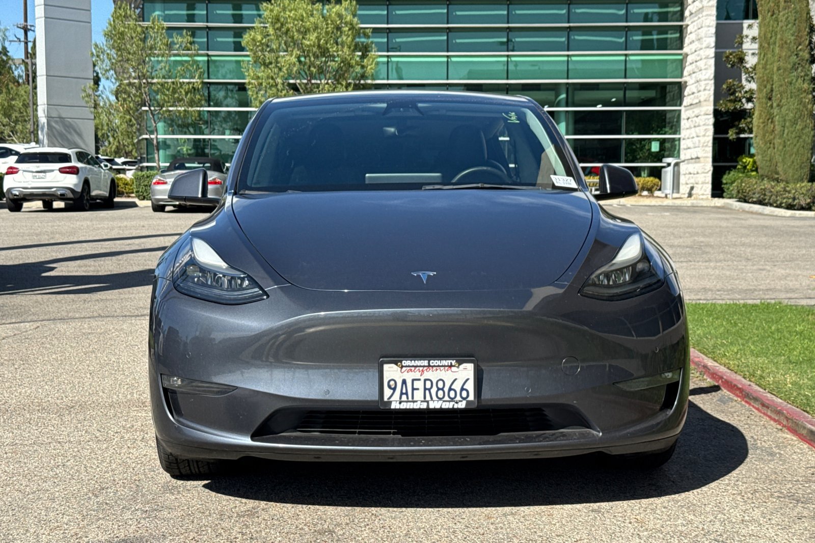 Used 2022 Tesla Model Y Performance AWD/4WD image 3