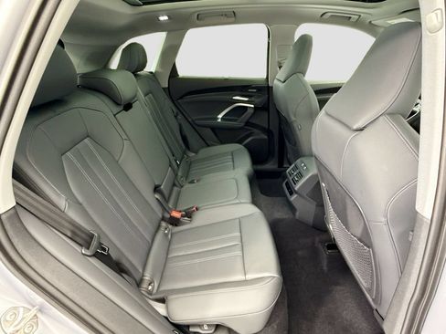 Used 2026 Audi Q5 Premium Plus w/ Premium Plus AWD/4WD image 21