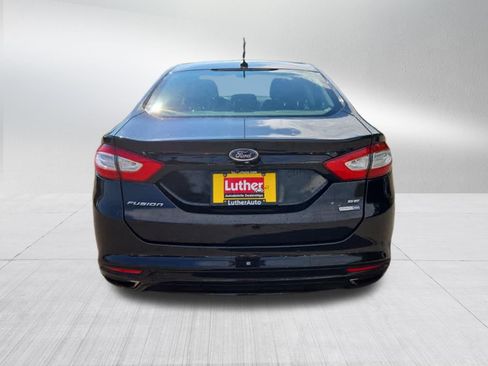 Used 2016 Ford Fusion SE w/ Equipment Group 202A AWD/4WD image 4