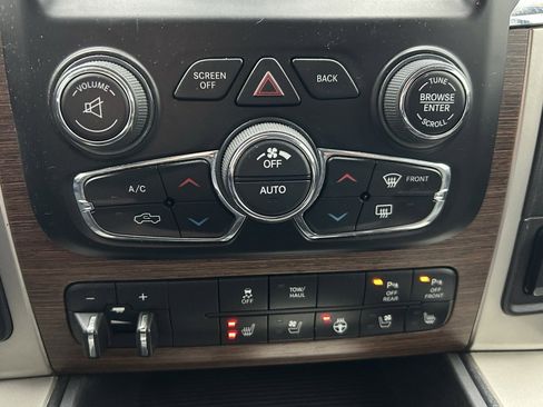 Used 2015 RAM 1500 Laramie w/ Convenience Group image 31