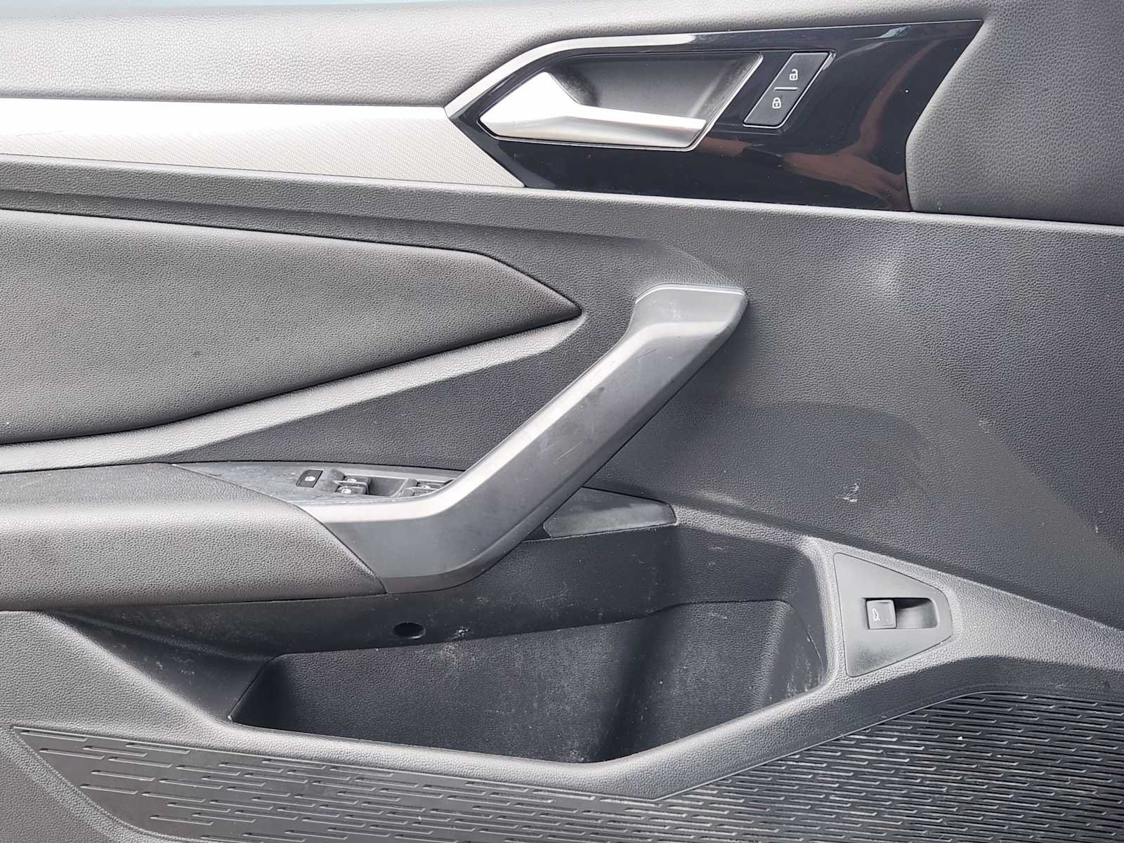 Used 2019 Volkswagen Jetta R-Line FWD image 22