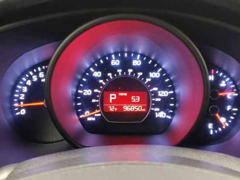 Used 2019 Kia Soul + FWD image 23