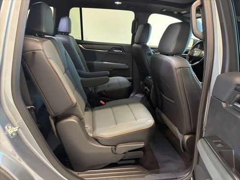 Used 2025 GMC Acadia AT4 w/ LPO, Floor Liner Package AWD/4WD image 44