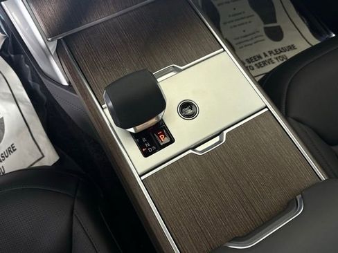New 2025 Land Rover Range Rover SE image 37